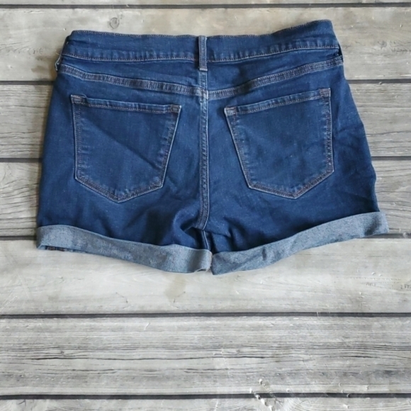 Old Navy Jean Shorts Sz 6 - Picture 3 of 3